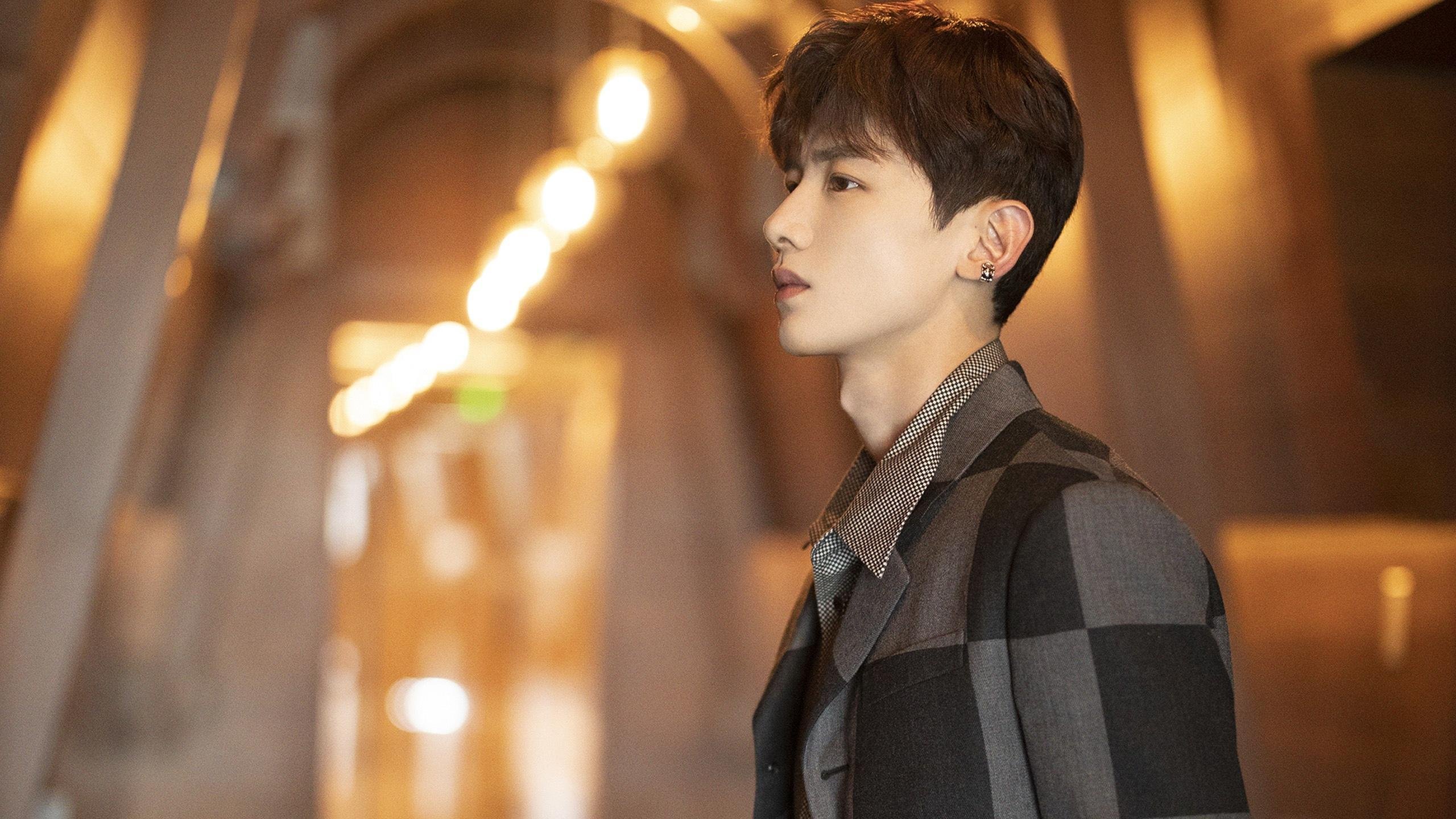 米兰体育APP-国际热身赛中国青年队迎战 球迷充满期待，国际足球热身赛